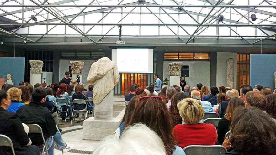 &Pi;&alpha;&rho;&alpha;&kappa;&omicron;&lambda;&omicron;ύ&theta;&eta;&sigma;&eta; &omicron;&mu;&iota;&lambda;ί&alpha;&sigmaf; &gamma;&iota;&alpha; &tau;&eta;&nu; &pi;&alpha;&rho;ά&delta;&omicron;&sigma;&eta; &tau;&eta;&sigmaf; &Delta;&rho;ά&mu;&alpha;&sigmaf; &sigma;&tau;&omicron; &kappa;&rho;&alpha;&sigma;ί